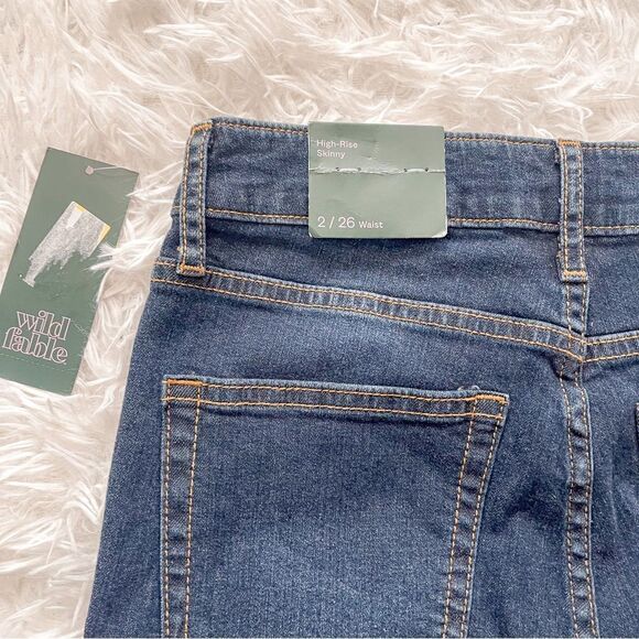 Wild Fable Washed Blue High Rise Distressed Skinny Jeans SZ 2 BNWT - Picture 12 of 14